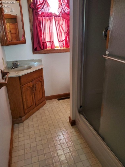 9661 CR 38, Republic, 44867, 5 Bedrooms Bedrooms, ,3 BathroomsBathrooms,Residential,For Sale,CR 38,20251185
