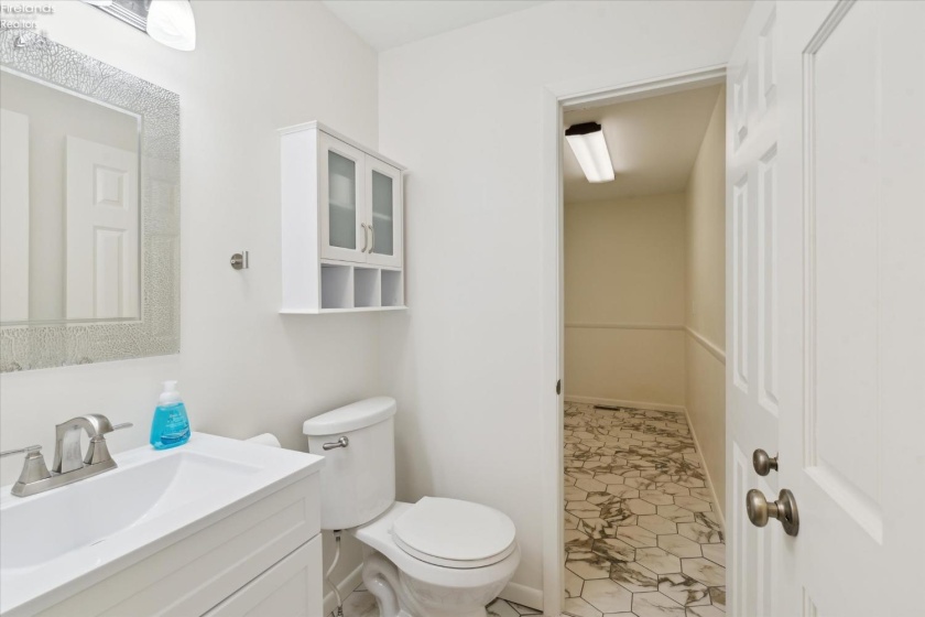 2932 Gleneagle Drive, Findlay, 45840, 3 Bedrooms Bedrooms, ,4 BathroomsBathrooms,Residential,For Sale,Gleneagle,20251209