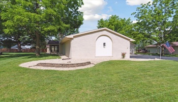 2932 Gleneagle Drive, Findlay, 45840, 3 Bedrooms Bedrooms, ,4 BathroomsBathrooms,Residential,For Sale,Gleneagle,20251209