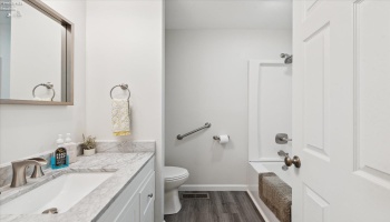 2932 Gleneagle Drive, Findlay, 45840, 3 Bedrooms Bedrooms, ,4 BathroomsBathrooms,Residential,For Sale,Gleneagle,20251209