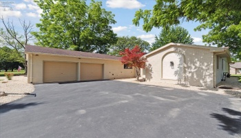 2932 Gleneagle Drive, Findlay, 45840, 3 Bedrooms Bedrooms, ,4 BathroomsBathrooms,Residential,For Sale,Gleneagle,20251209