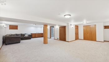 2932 Gleneagle Drive, Findlay, 45840, 3 Bedrooms Bedrooms, ,4 BathroomsBathrooms,Residential,For Sale,Gleneagle,20251209