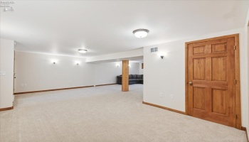 2932 Gleneagle Drive, Findlay, 45840, 3 Bedrooms Bedrooms, ,4 BathroomsBathrooms,Residential,For Sale,Gleneagle,20251209