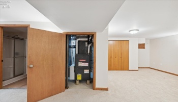 2932 Gleneagle Drive, Findlay, 45840, 3 Bedrooms Bedrooms, ,4 BathroomsBathrooms,Residential,For Sale,Gleneagle,20251209