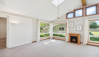 2932 Gleneagle Drive, Findlay, 45840, 3 Bedrooms Bedrooms, ,4 BathroomsBathrooms,Residential,For Sale,Gleneagle,20251209