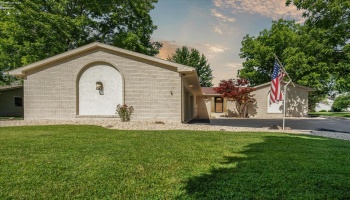 2932 Gleneagle Drive, Findlay, 45840, 3 Bedrooms Bedrooms, ,4 BathroomsBathrooms,Residential,For Sale,Gleneagle,20251209