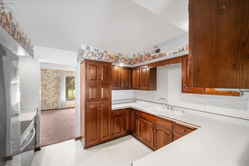 3211 Stonewood Drive, Sandusky, 44870, 4 Bedrooms Bedrooms, ,3 BathroomsBathrooms,Residential,For Sale,Stonewood,20251056