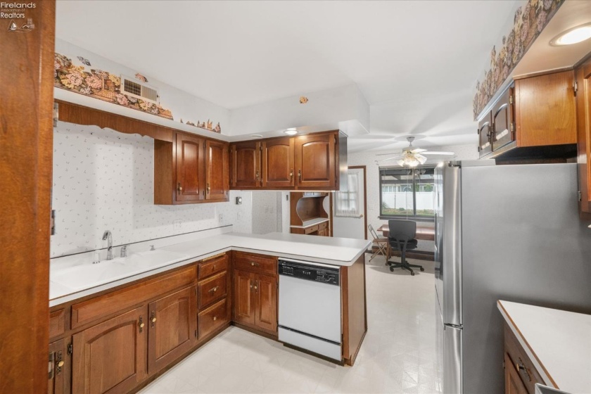 3211 Stonewood Drive, Sandusky, 44870, 4 Bedrooms Bedrooms, ,3 BathroomsBathrooms,Residential,For Sale,Stonewood,20251056