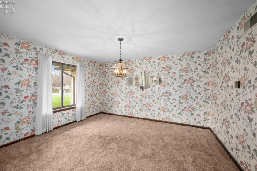 3211 Stonewood Drive, Sandusky, 44870, 4 Bedrooms Bedrooms, ,3 BathroomsBathrooms,Residential,For Sale,Stonewood,20251056