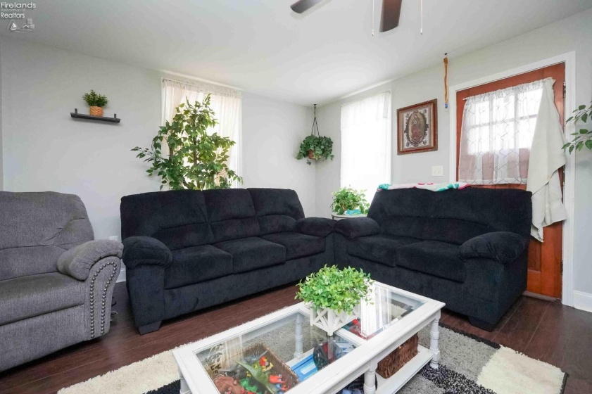 140 Jefferson Street, Fremont, 43420, 3 Bedrooms Bedrooms, ,1 BathroomBathrooms,Residential,For Sale,Jefferson,20251250