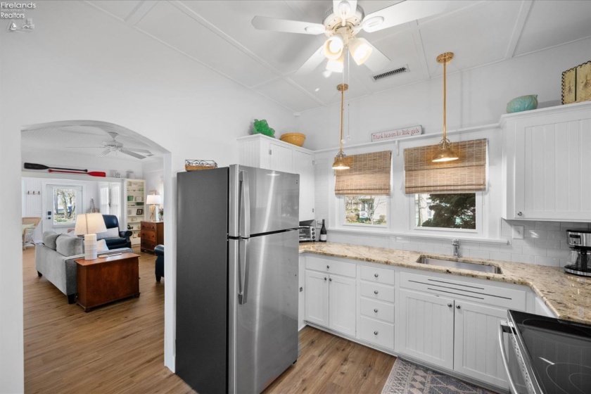 403 Cherry Avenue, Lakeside, 43440, 2 Bedrooms Bedrooms, ,1 BathroomBathrooms,Residential,For Sale,Cherry,20251262