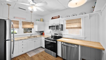 403 Cherry Avenue, Lakeside, 43440, 2 Bedrooms Bedrooms, ,1 BathroomBathrooms,Residential,For Sale,Cherry,20251262
