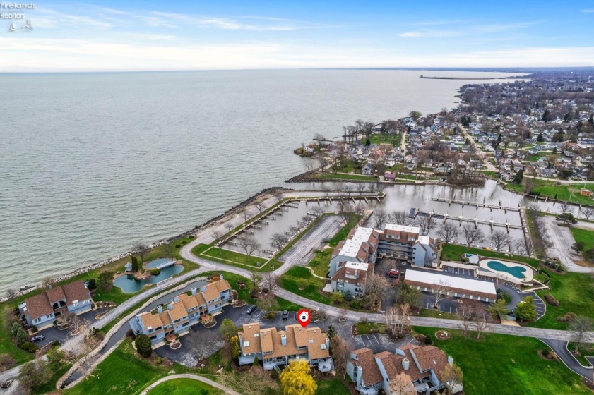 526 Mariner Village, Huron, 44839, 4 Bedrooms Bedrooms, ,3 BathroomsBathrooms,Residential,For Sale,Mariner Village,20251287