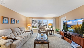 526 Mariner Village, Huron, 44839, 4 Bedrooms Bedrooms, ,3 BathroomsBathrooms,Residential,For Sale,Mariner Village,20251287