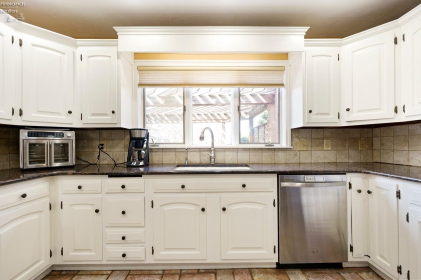 139 Edison Drive, Milan, 44846, 5 Bedrooms Bedrooms, ,3 BathroomsBathrooms,Residential,For Sale,Edison,20251164