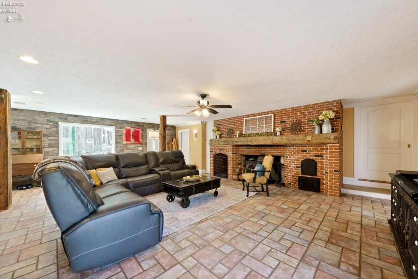 139 Edison Drive, Milan, 44846, 5 Bedrooms Bedrooms, ,3 BathroomsBathrooms,Residential,For Sale,Edison,20251164