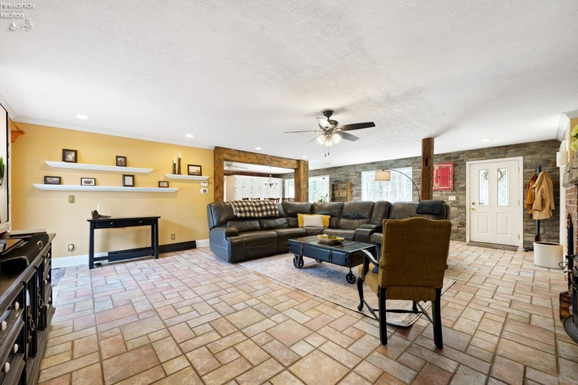 139 Edison Drive, Milan, 44846, 5 Bedrooms Bedrooms, ,3 BathroomsBathrooms,Residential,For Sale,Edison,20251164