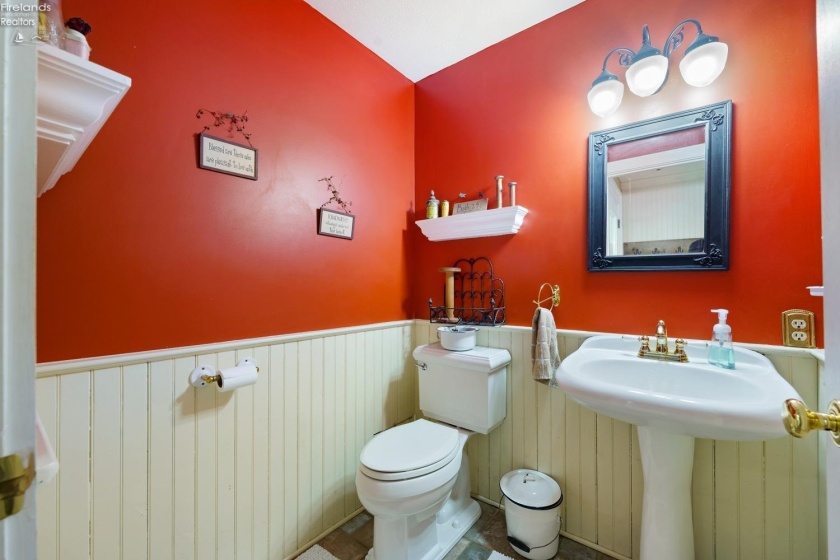 139 Edison Drive, Milan, 44846, 5 Bedrooms Bedrooms, ,3 BathroomsBathrooms,Residential,For Sale,Edison,20251164