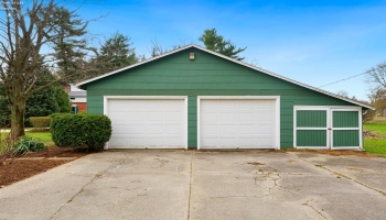 139 Edison Drive, Milan, 44846, 5 Bedrooms Bedrooms, ,3 BathroomsBathrooms,Residential,For Sale,Edison,20251164