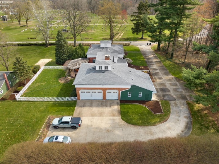 139 Edison Drive, Milan, 44846, 5 Bedrooms Bedrooms, ,3 BathroomsBathrooms,Residential,For Sale,Edison,20251164