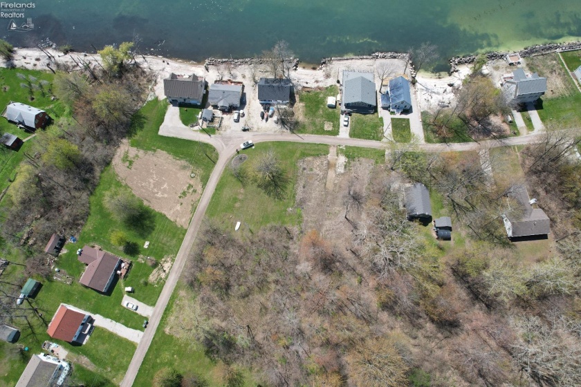 1053 Harborview Drive, Middle Bass Island, 43446, ,Land,For Sale,Harborview,20251547