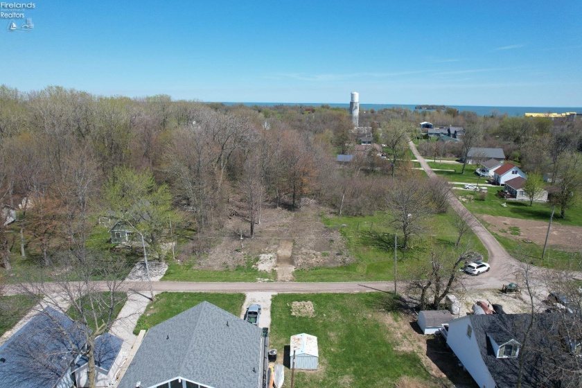 1053 Harborview Drive, Middle Bass Island, 43446, ,Land,For Sale,Harborview,20251547