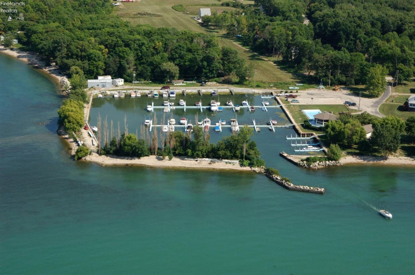 1053 Harborview Drive, Middle Bass Island, 43446, ,Land,For Sale,Harborview,20251547