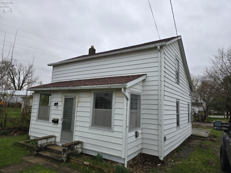5 Reed Street, Norwalk, 44857, 3 Bedrooms Bedrooms, ,1 BathroomBathrooms,Residential,For Sale,Reed,20251237