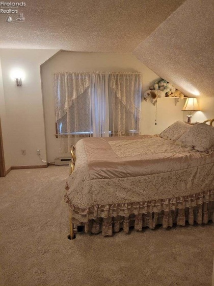 2412 Tiffin Road, Fremont, 43420, 3 Bedrooms Bedrooms, ,2 BathroomsBathrooms,Residential,For Sale,Tiffin,20251270