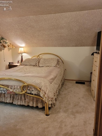 2412 Tiffin Road, Fremont, 43420, 3 Bedrooms Bedrooms, ,2 BathroomsBathrooms,Residential,For Sale,Tiffin,20251270