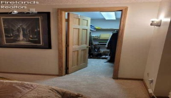 2412 Tiffin Road, Fremont, 43420, 3 Bedrooms Bedrooms, ,2 BathroomsBathrooms,Residential,For Sale,Tiffin,20251270