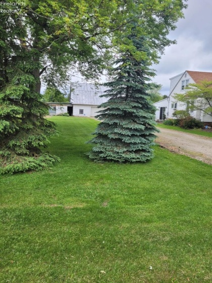 2412 Tiffin Road, Fremont, 43420, 3 Bedrooms Bedrooms, ,2 BathroomsBathrooms,Residential,For Sale,Tiffin,20251270