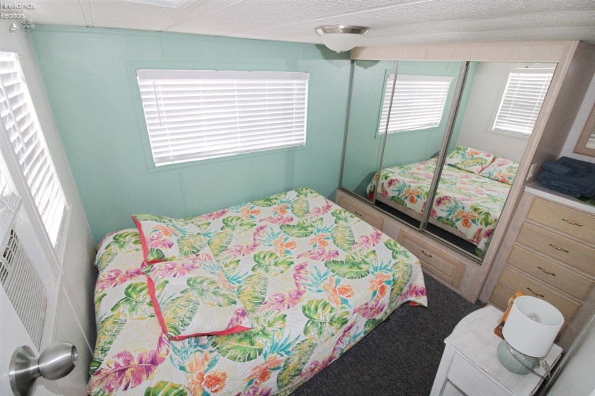 1233 Fox, Middle Bass Island, 43446, 1 Bedroom Bedrooms, ,1 BathroomBathrooms,Residential,For Sale,Fox,20251317
