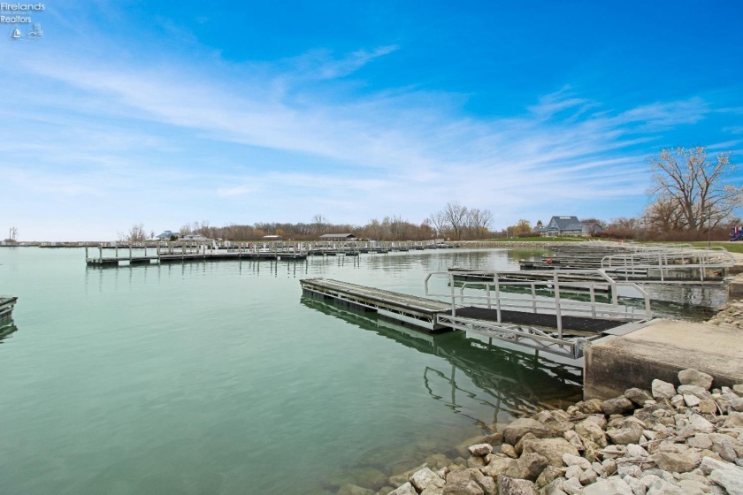 1233 Fox, Middle Bass Island, 43446, 1 Bedroom Bedrooms, ,1 BathroomBathrooms,Residential,For Sale,Fox,20251317