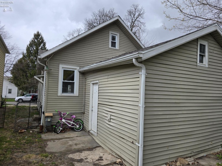 430 Perry Street, Sandusky, 44870, 3 Bedrooms Bedrooms, ,1 BathroomBathrooms,Residential,For Sale,Perry,20251320