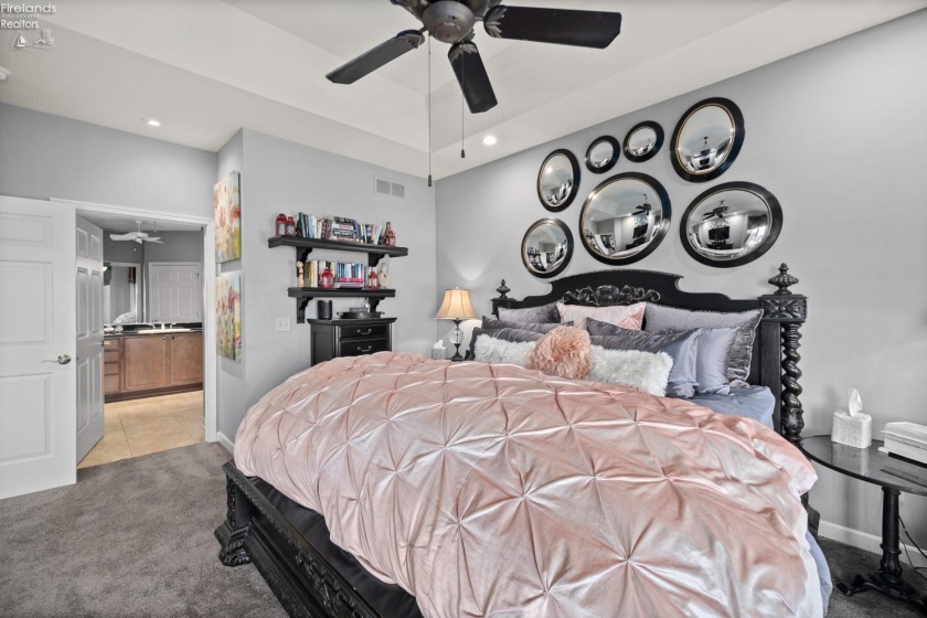 2892 Whispering Shores Drive, Vermilion, 44089, 2 Bedrooms Bedrooms, ,2 BathroomsBathrooms,Residential,For Sale,Whispering Shores,20251260