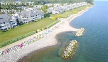 2892 Whispering Shores Drive, Vermilion, 44089, 2 Bedrooms Bedrooms, ,2 BathroomsBathrooms,Residential,For Sale,Whispering Shores,20251260