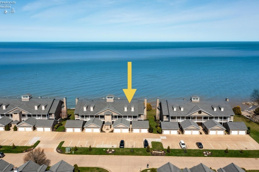 2892 Whispering Shores Drive, Vermilion, 44089, 2 Bedrooms Bedrooms, ,2 BathroomsBathrooms,Residential,For Sale,Whispering Shores,20251260