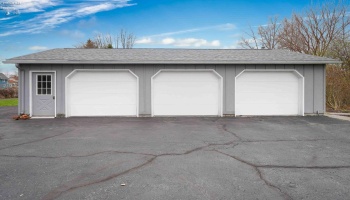 230 Main Street, Clyde, 43410, 4 Bedrooms Bedrooms, ,5 BathroomsBathrooms,Residential,For Sale,Main,20251276