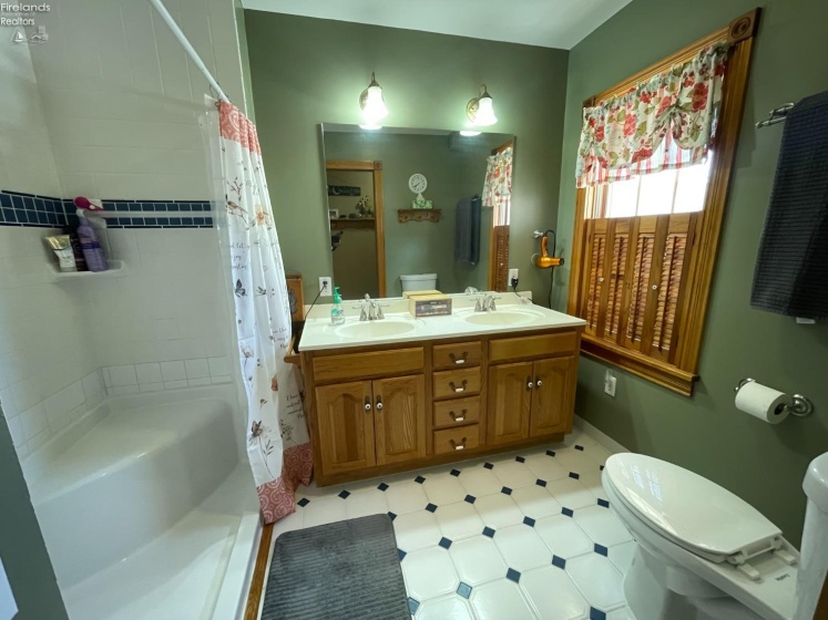 191 Main Street, Norwalk, 44857, 3 Bedrooms Bedrooms, ,2 BathroomsBathrooms,Residential,For Sale,Main,20251003