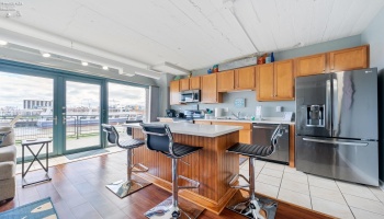 401 Shoreline, Sandusky, 44870, 2 Bedrooms Bedrooms, ,2 BathroomsBathrooms,Residential,For Sale,Shoreline,20251370
