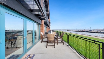 401 Shoreline, Sandusky, 44870, 2 Bedrooms Bedrooms, ,2 BathroomsBathrooms,Residential,For Sale,Shoreline,20251370