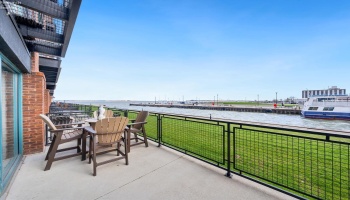 401 Shoreline, Sandusky, 44870, 2 Bedrooms Bedrooms, ,2 BathroomsBathrooms,Residential,For Sale,Shoreline,20251370