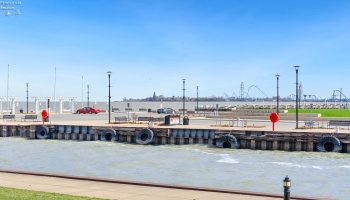 401 Shoreline, Sandusky, 44870, 2 Bedrooms Bedrooms, ,2 BathroomsBathrooms,Residential,For Sale,Shoreline,20251370