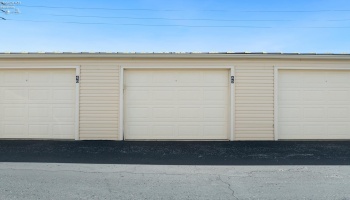 401 Shoreline, Sandusky, 44870, 2 Bedrooms Bedrooms, ,2 BathroomsBathrooms,Residential,For Sale,Shoreline,20251370