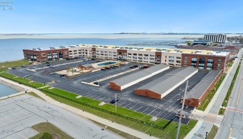 401 Shoreline, Sandusky, 44870, 2 Bedrooms Bedrooms, ,2 BathroomsBathrooms,Residential,For Sale,Shoreline,20251370