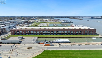 401 Shoreline, Sandusky, 44870, 2 Bedrooms Bedrooms, ,2 BathroomsBathrooms,Residential,For Sale,Shoreline,20251370