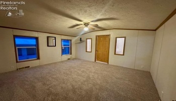 171 Morningside Drive, Port Clinton, 43452, 2 Bedrooms Bedrooms, ,2 BathroomsBathrooms,Residential,For Sale,Morningside,20251378
