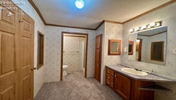 171 Morningside Drive, Port Clinton, 43452, 2 Bedrooms Bedrooms, ,2 BathroomsBathrooms,Residential,For Sale,Morningside,20251378