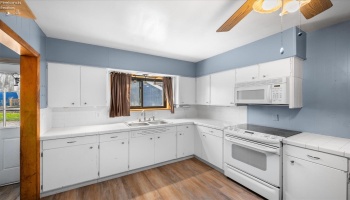 105 Cherry Street, Marblehead, 43440, 3 Bedrooms Bedrooms, ,2 BathroomsBathrooms,Residential,For Sale,Cherry,20251379